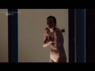 monica reyes nude in crime scene scene (tatort, 2016) episode 825 (e827)