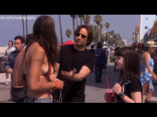 michelle lombardo bikini - californication 2008 season 2 / episode 12 (s02e12)