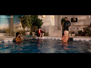 naked girls in the pool in the movie kick ass 2 (2013, jeff wadlow) 1080p