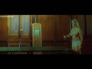 hayley-marie coppin topless in dom hemingway (2013, richard shepard) 1080p